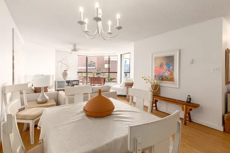 1003 1450 PENNYFARTHING DRIVE - photo 4 of 25