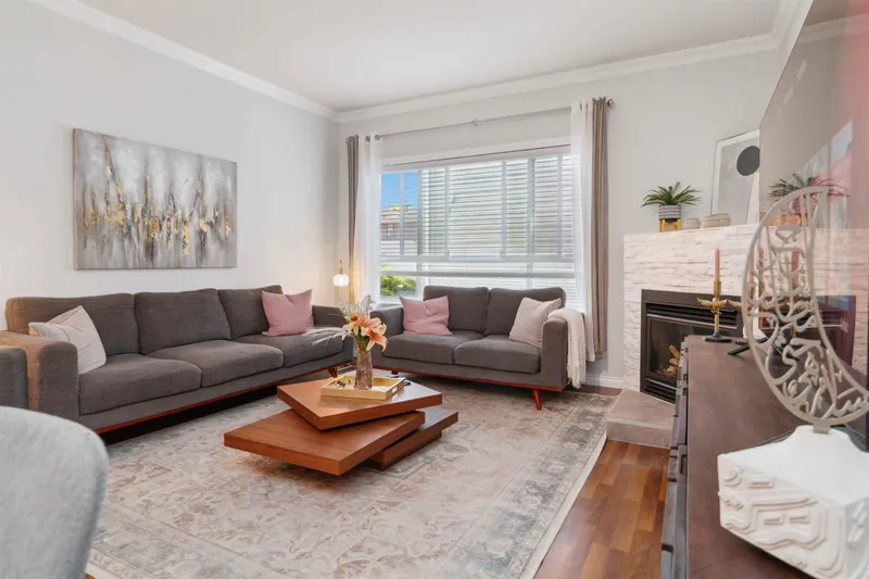 7 9420 FERNDALE ROAD - photo 1 of 20