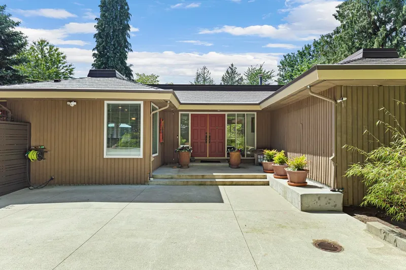 7691 PETERSON STREET - photo 3 of 25