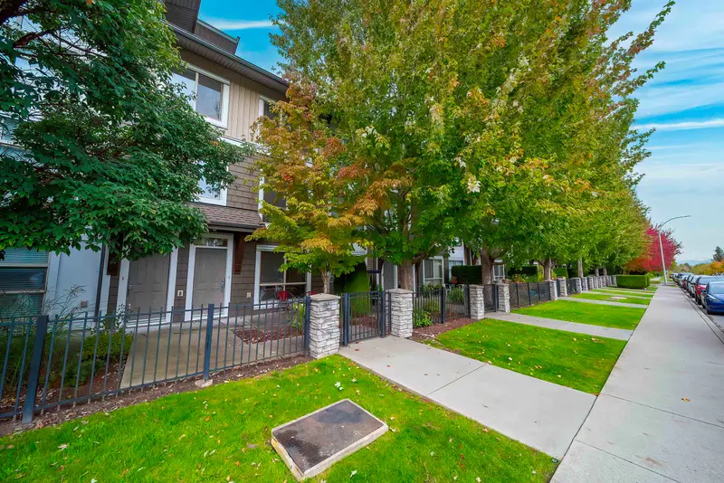 123 6671 121 STREET - photo 3 of 25