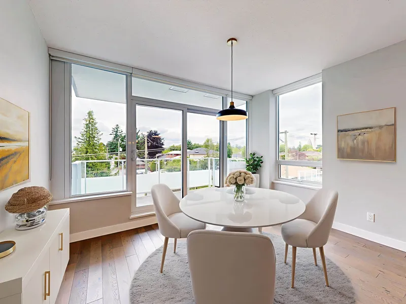 408 677 W 41ST AVENUE - photo 3 of 25