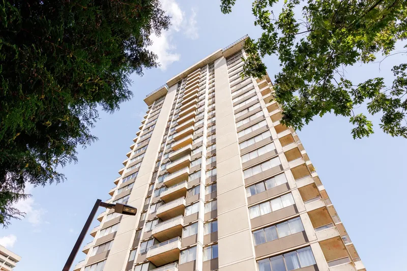 1504 3970 CARRIGAN COURT - photo 1 of 25