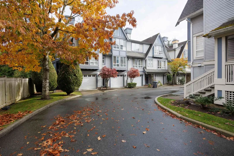 78 16388 85 AVENUE - photo 2 of 25