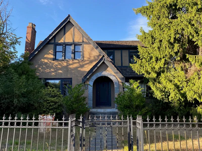 3205 W 35TH AVENUE - photo 1 of 1