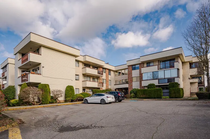 208 32885 GEORGE FERGUSON WAY - photo 3 of 25