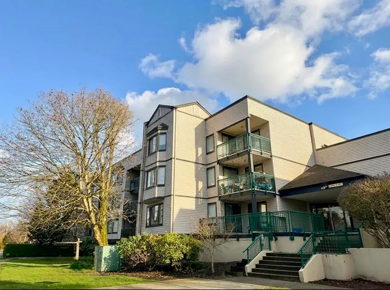 217 20454 53 AVENUE - photo 1 of 25