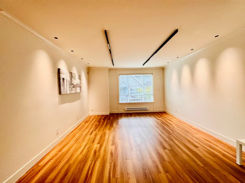 11 9391 ALBERTA ROAD - photo 3 of 25