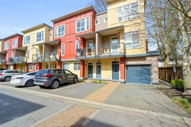 206 4808 LINDEN DRIVE - photo 3 of 25