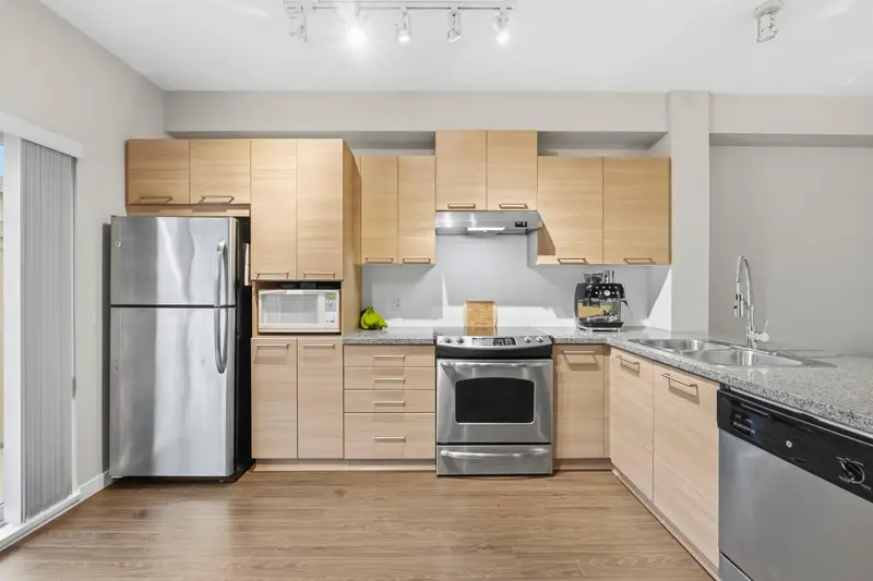 32 7938 209 STREET - photo 4 of 25