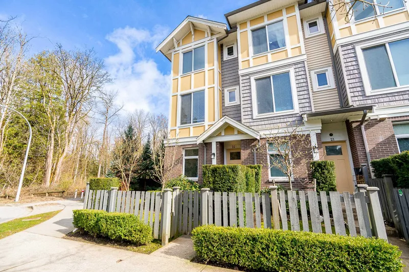 22 9718 161A STREET - photo 3 of 25