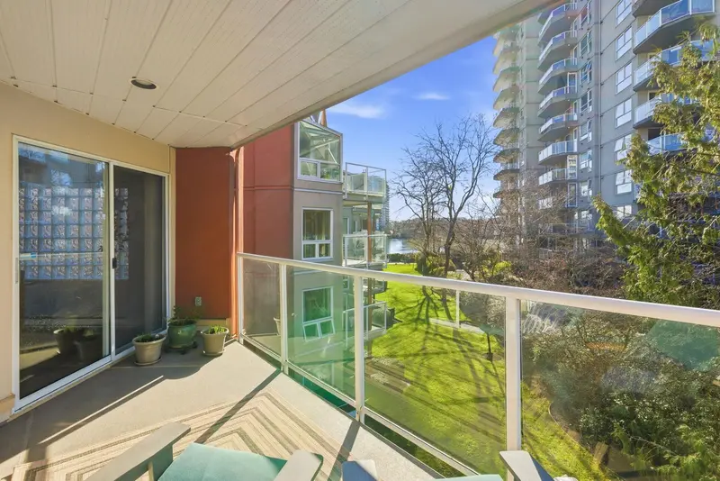 307 1240 QUAYSIDE DRIVE - photo 2 of 25