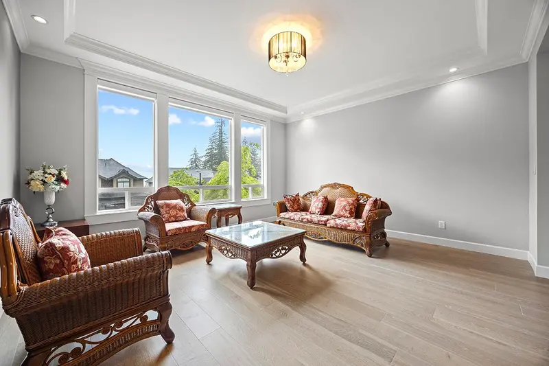 3483 WALES AVENUE - photo 3 of 25