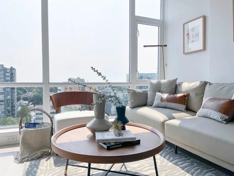 906 6833 BUSWELL STREET - photo 3 of 21