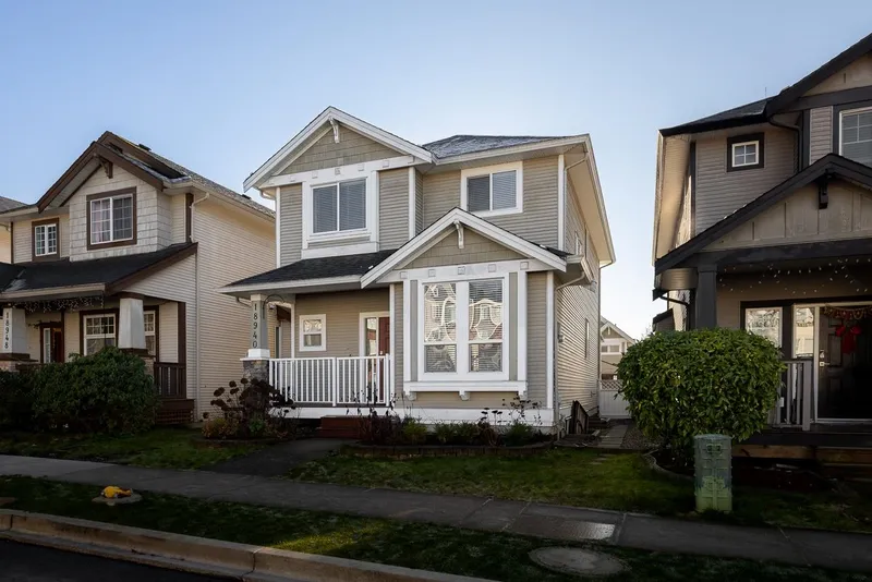 18940 72 AVENUE - photo 1 of 25