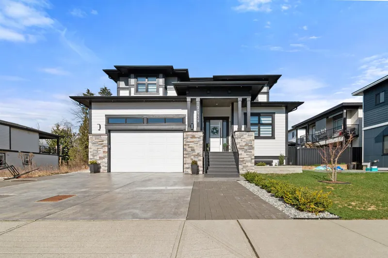 32739 CUNNIGHAM AVENUE - photo 1 of 25