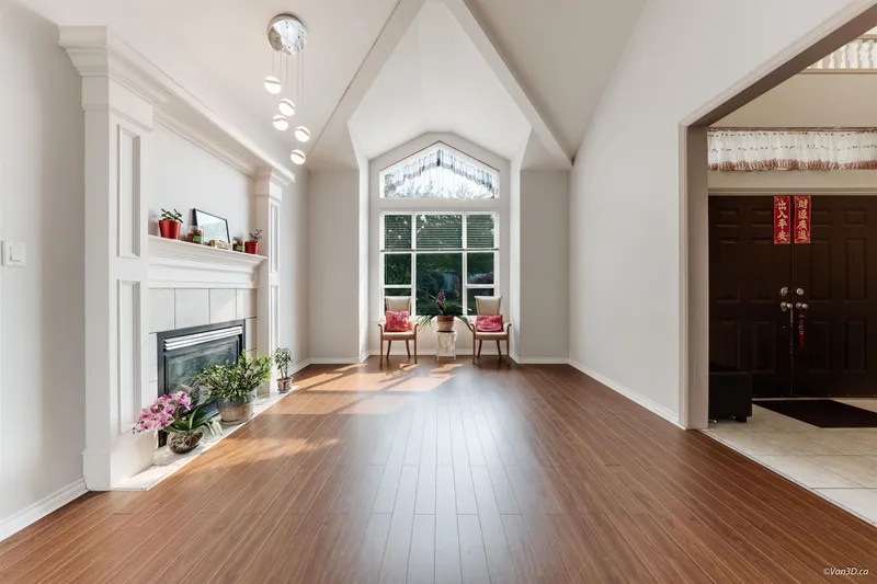 16543 108 AVENUE - photo 3 of 25