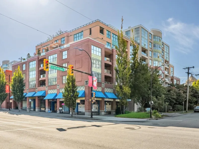 412 518 W 14TH AVENUE - photo 2 of 25