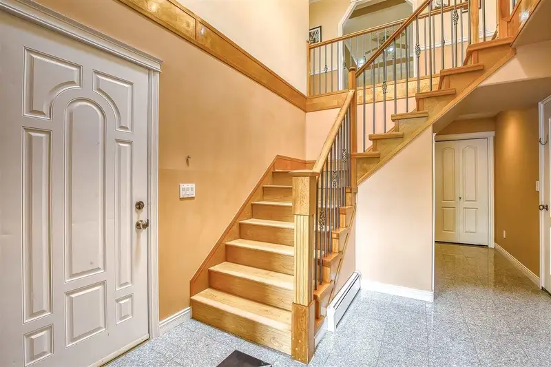 6484 134 STREET - photo 3 of 24