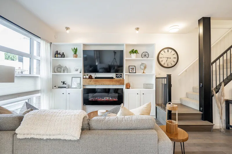 2751 SPRING STREET - photo 2 of 25