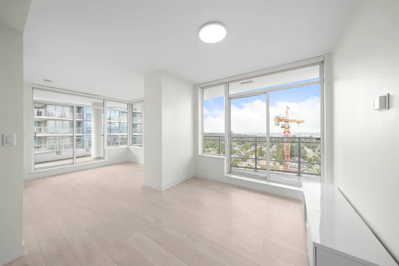 2108 13318 104 AVENUE - photo 3 of 25