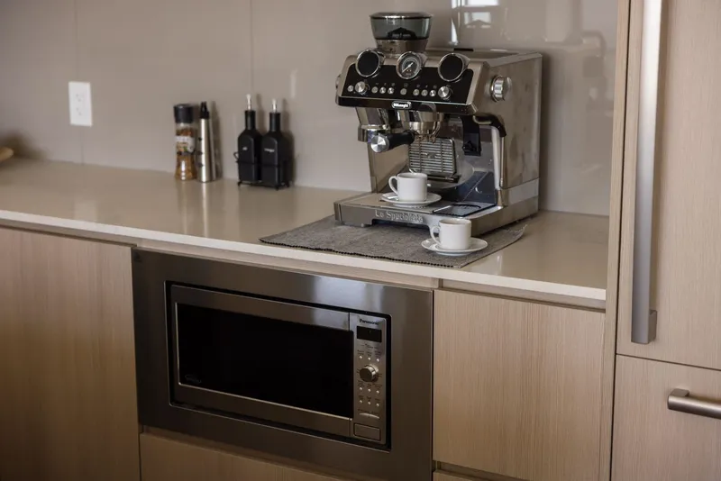 1407 618 CARNARVON STREET - photo 3 of 25