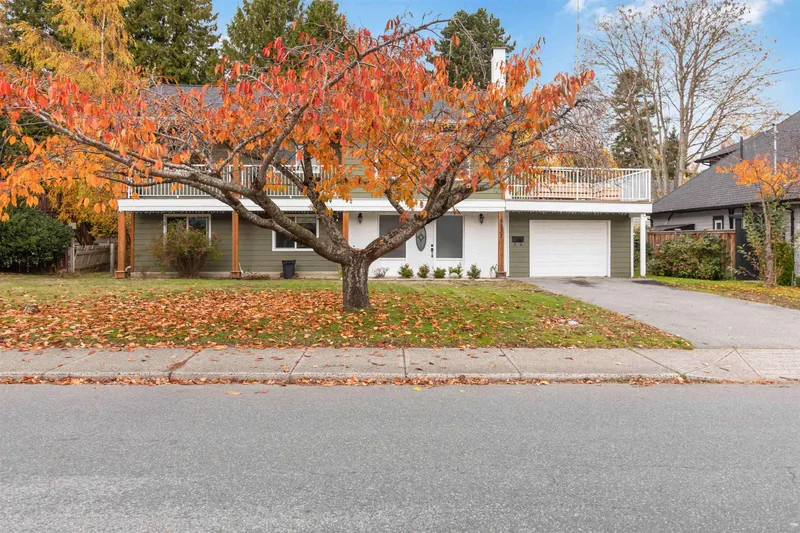 5237 12 AVENUE - photo 2 of 25