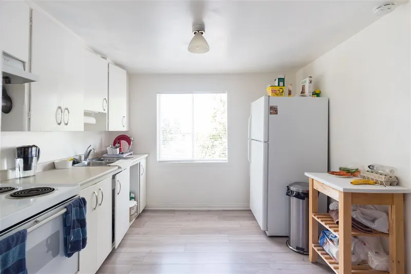 5195 RUBY STREET - photo 4 of 19