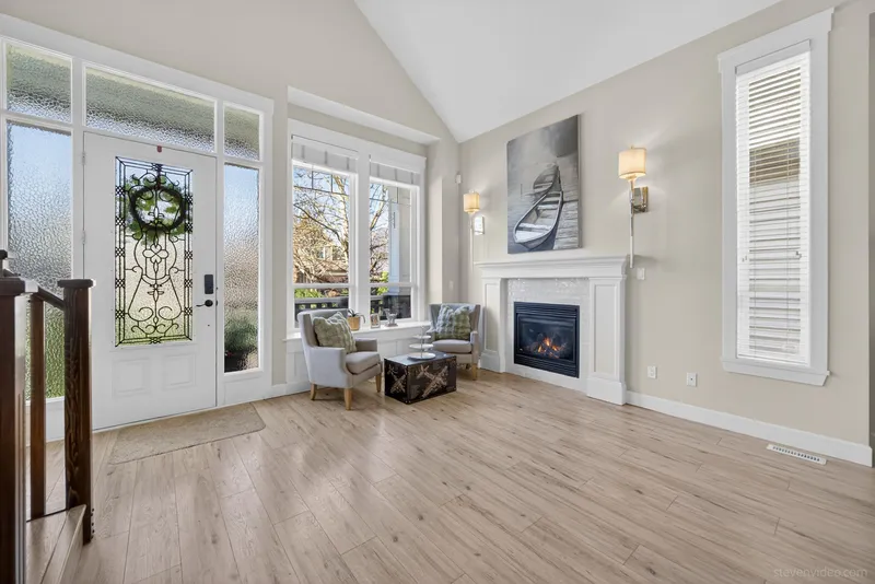 8248 211 STREET - photo 3 of 25