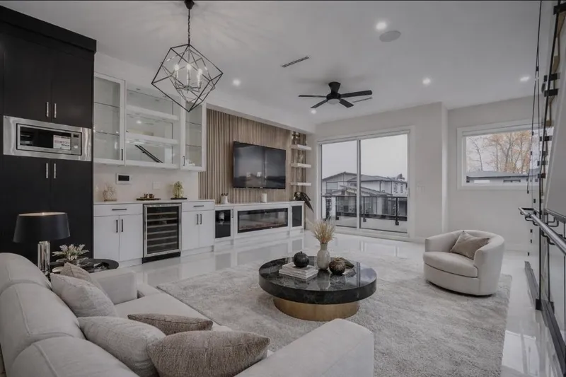 101 16649 18A AVENUE - photo 1 of 25