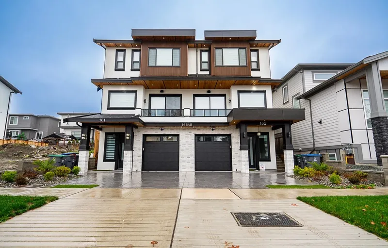 101 16649 18A AVENUE - photo 2 of 25