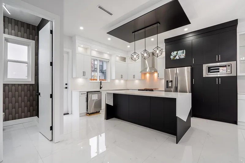 101 16649 18A AVENUE - photo 3 of 25