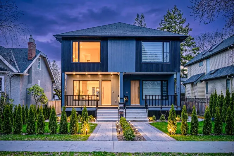 2837 W 31ST AVENUE - photo 1 of 25