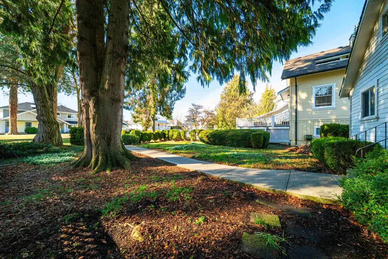 2680 MCBRIDE AVENUE - photo 4 of 25