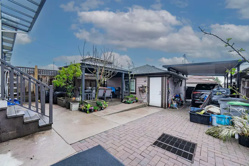 136 E 59TH AVENUE - photo 3 of 25