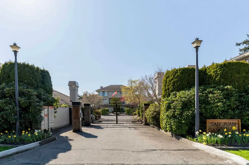 10 1781 130 STREET - photo 2 of 25