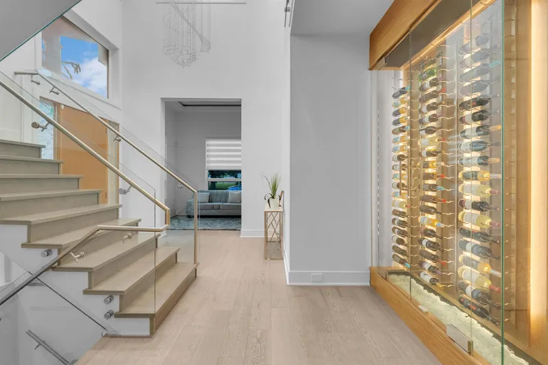 1440 MAPLE STREET - photo 3 of 25