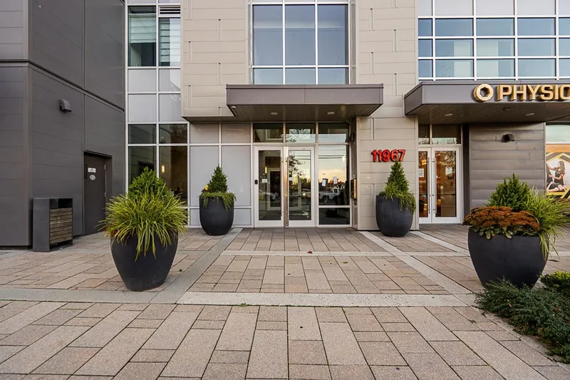 1206 11967 80 AVENUE - photo 3 of 25