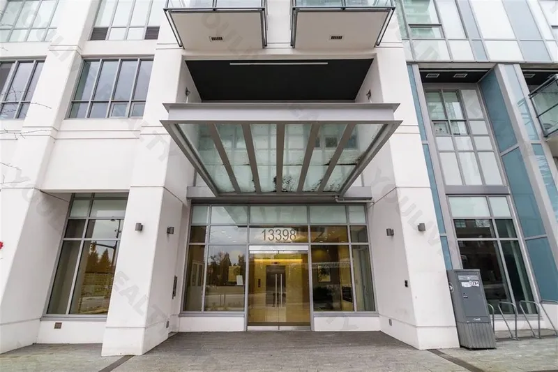 1112 13398 104 AVENUE - photo 2 of 9