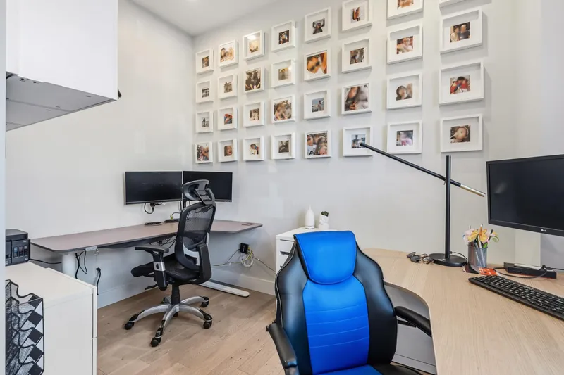 2107 165B STREET - photo 4 of 25