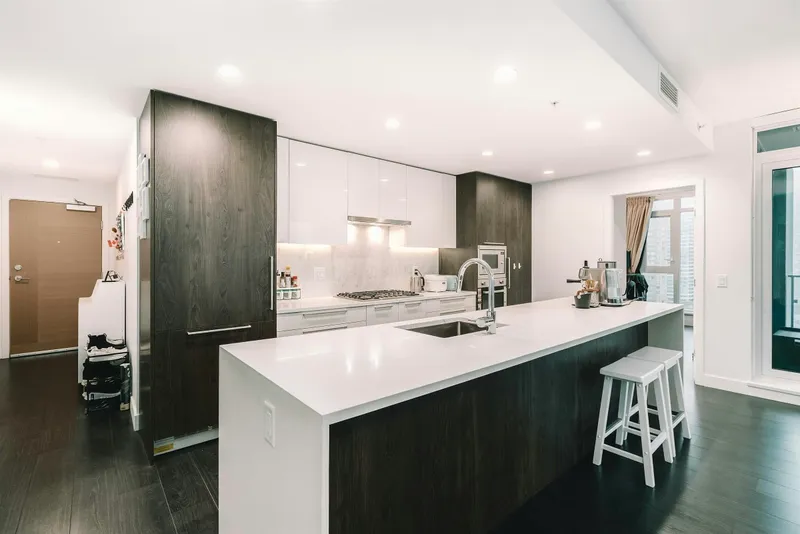 1608 6398 SILVER AVENUE - photo 4 of 25