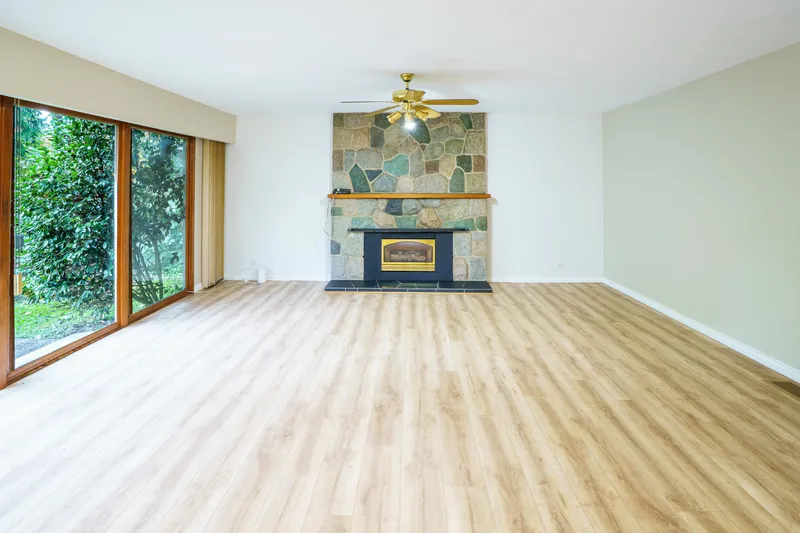 21254 117 AVENUE - photo 4 of 25