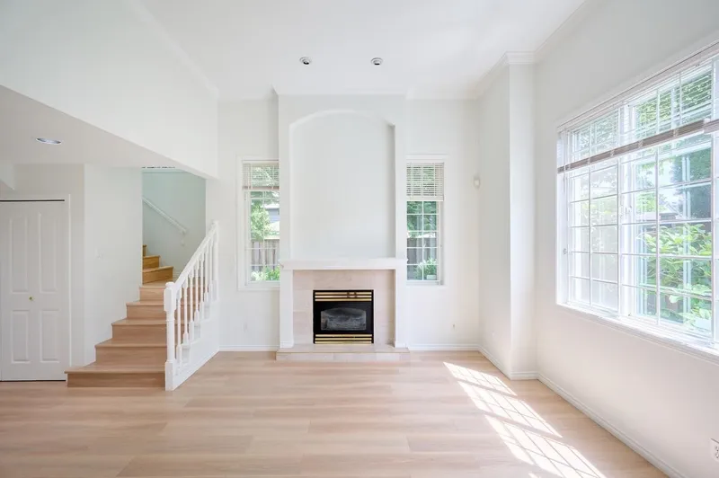 9 9591 NO. 3 ROAD - photo 1 of 21