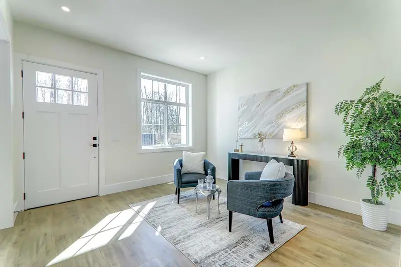 20665 76 AVENUE - photo 3 of 25