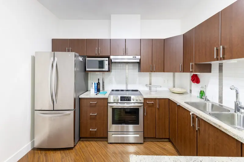 308 19830 56 AVENUE - photo 3 of 25