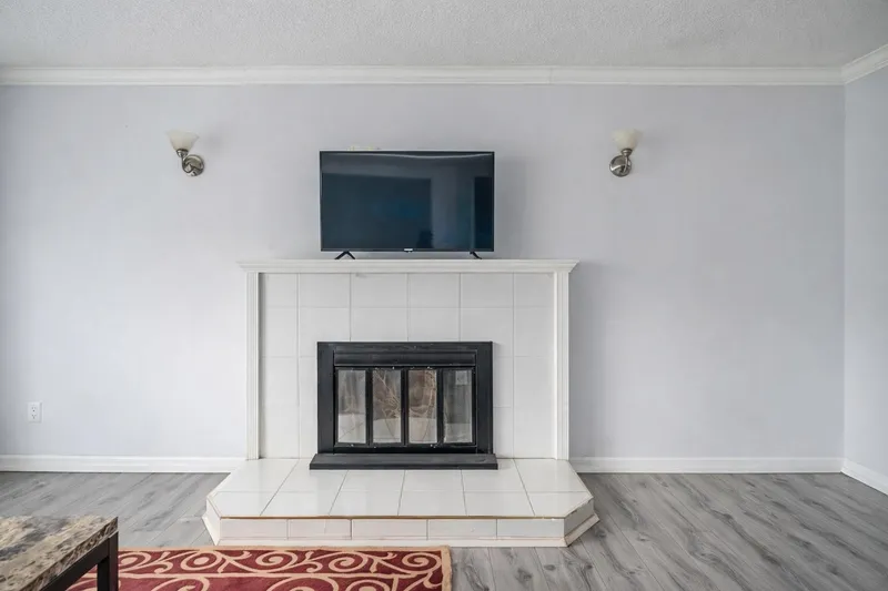 14251 72ND AVENUE - photo 4 of 25