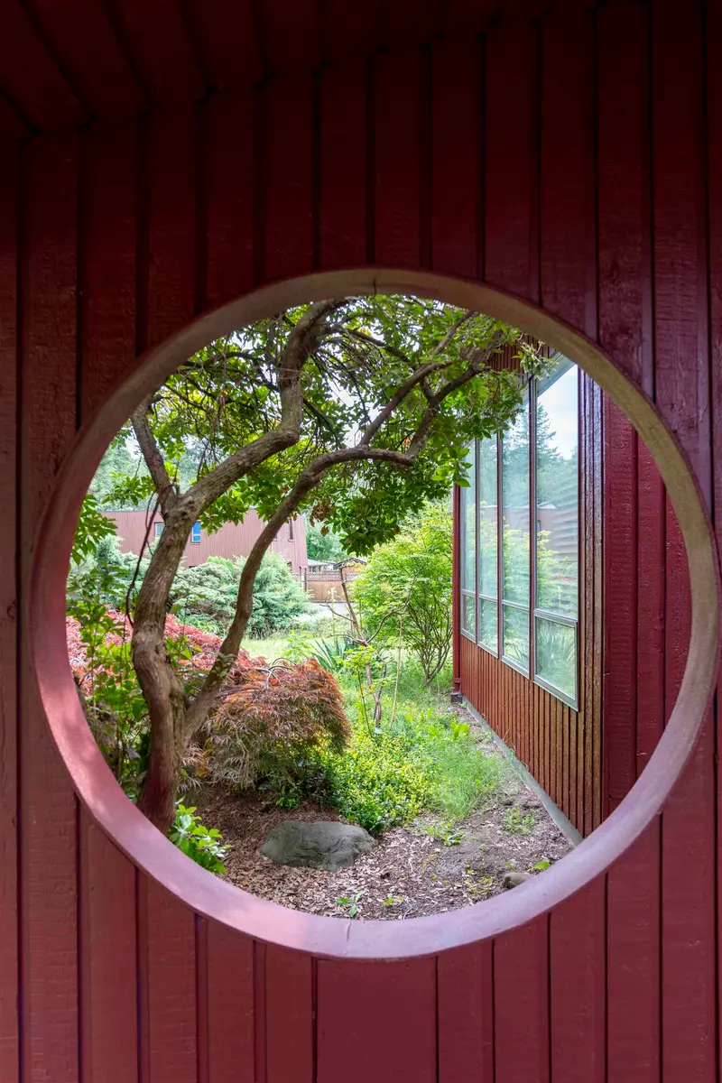 1238 GABRIOLA DRIVE - photo 3 of 20