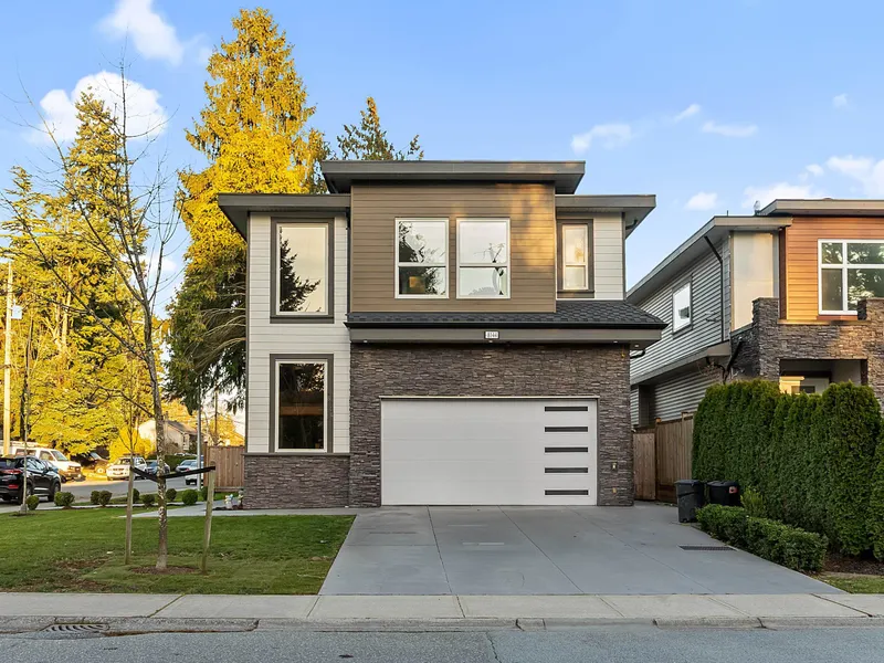 8144 116A STREET - photo 3 of 25