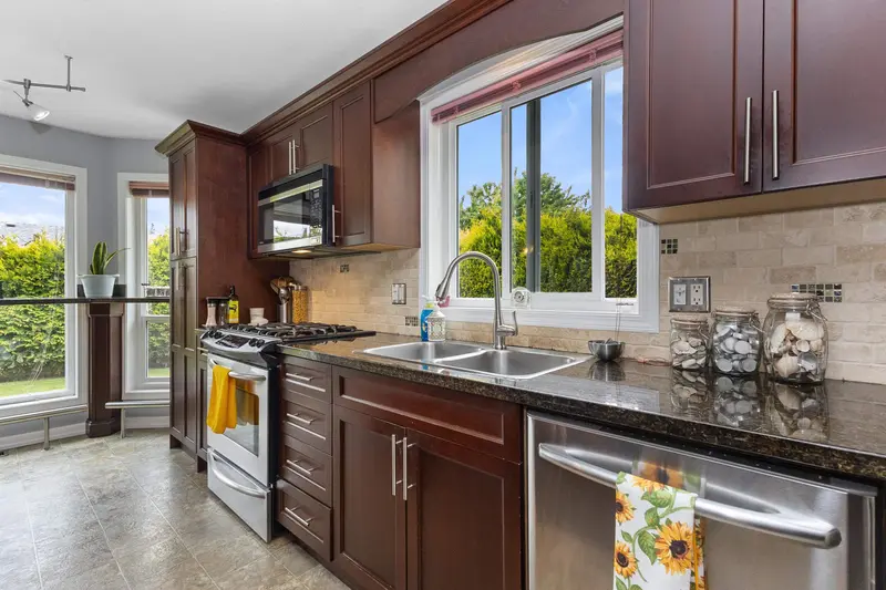 34654 DUNSMUIR COURT - photo 3 of 25