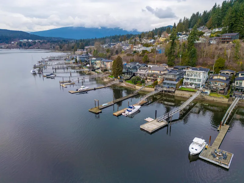 936 ALDERSIDE ROAD - photo 2 of 25