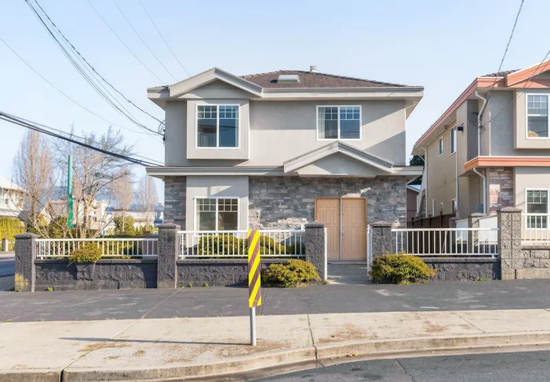 6698 UNION STREET - photo 1 of 25